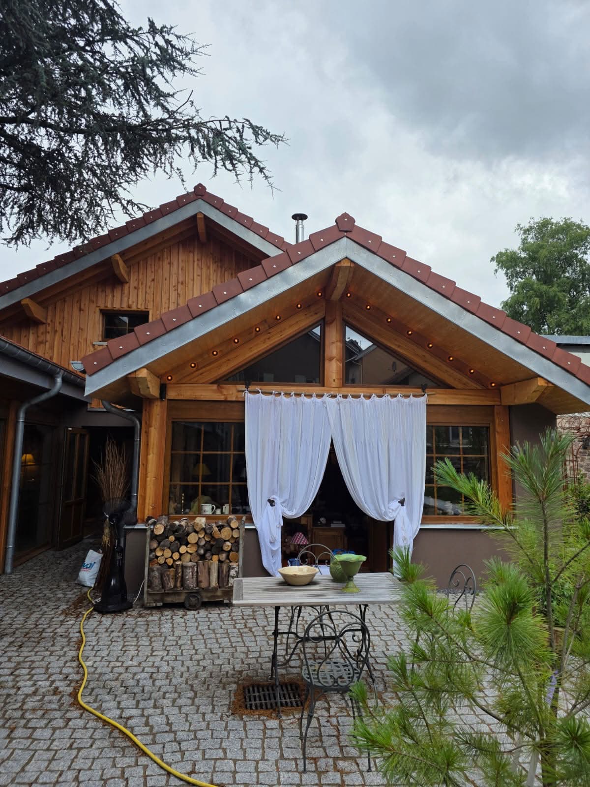 Chalet bois — charpente, couverture & zinguerie